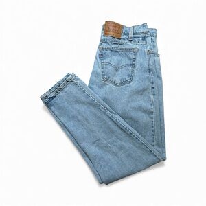 Vintage Made In USA Levi’s 550 34x33 Men’s 90s Relaxed Fit Light Wash